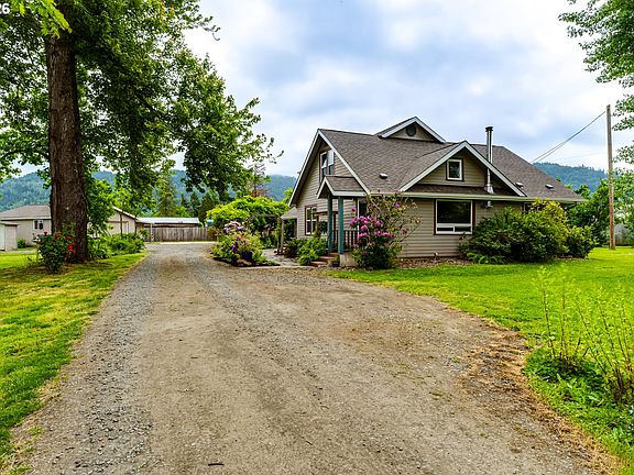 3rd image of 81887 Davisson Rd