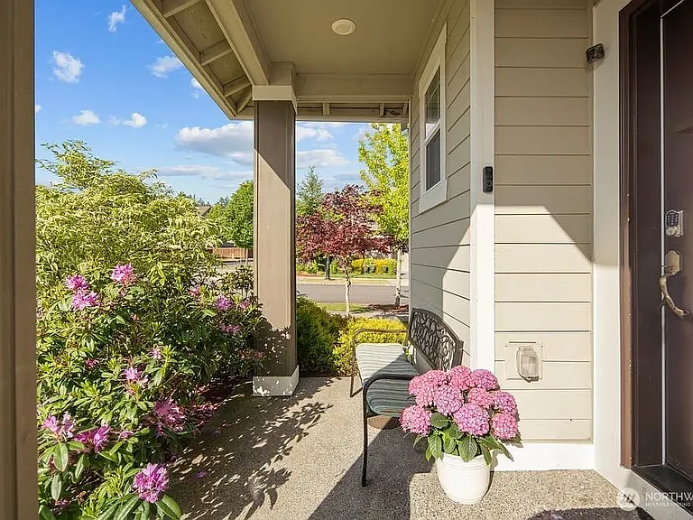 8657 Atlas Ave NE — Photo 4