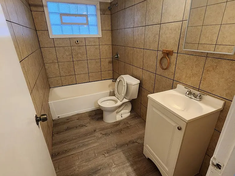8632-8634 W Fairy Chasm Dr — Photo 6