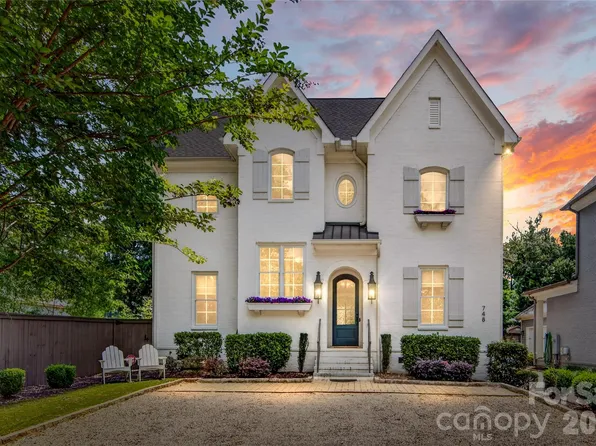 748 Ellsworth Rd, Charlotte, NC 28211