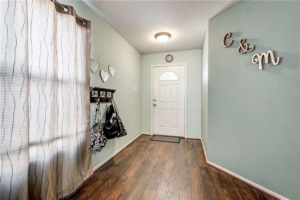 3 bed, 1507 sqft, $2,150 — Photo 4