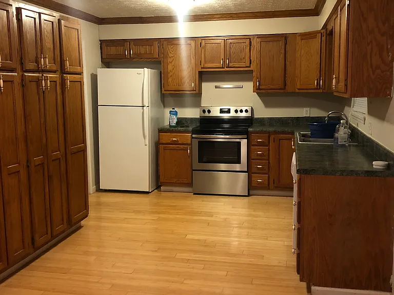 341 Cumberland Dr — Photo 6