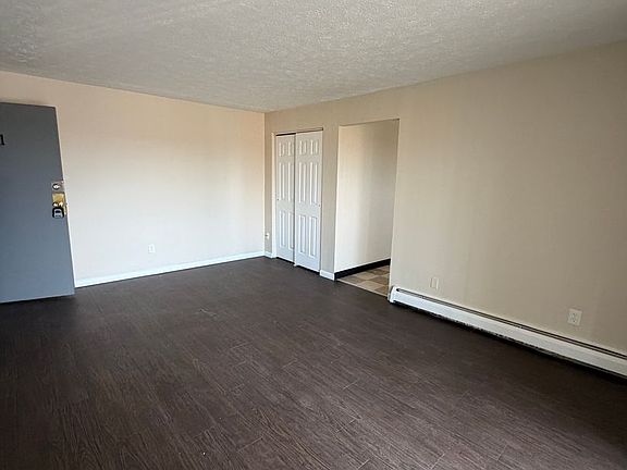 3rd image of 2679 Montana Ave APT 11