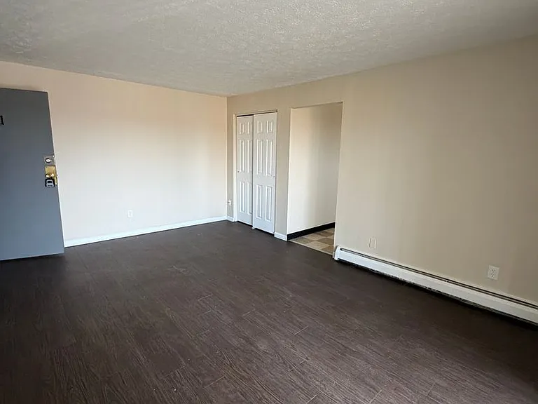 2679 Montana Ave — Photo 3