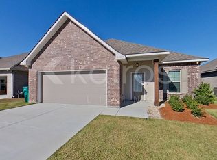 13985 Rosewell St, Denham Springs, LA 70726