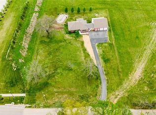 4653 Rainbow Farm Rd, Bentonville, AR 72713