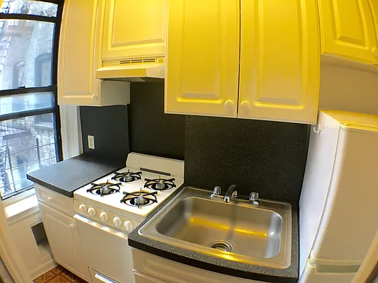 Rented by Abba Realty Associates INC | media 11