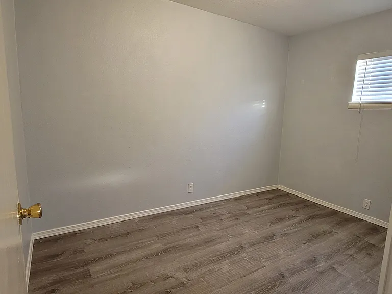 1345 Hood St SE — Photo 13
