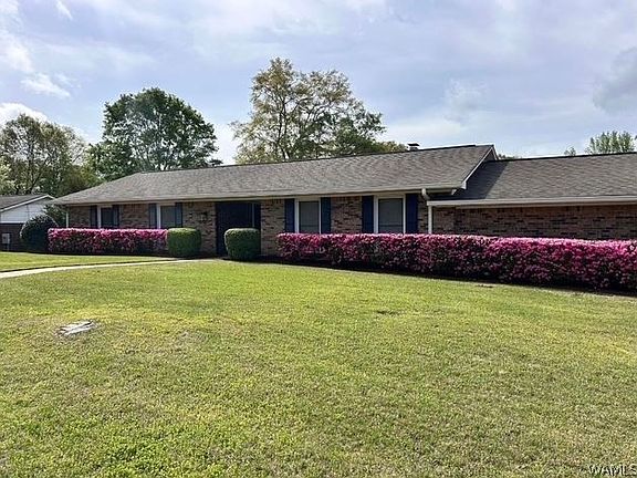 2nd image of 2833 Forest Mnr