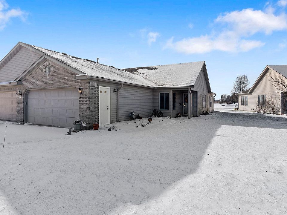 1st image of 5 Clubview Dr