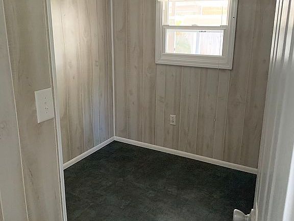 2nd image of 658 Palm Ave