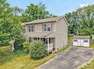 1400 Rigby St NE, Christiansburg, VA 24073