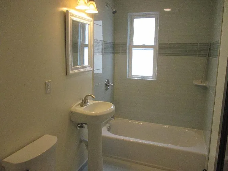 5 Smythe St #3 — Photo 7