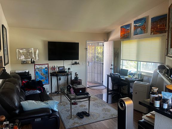 5th image of 1652 Oliver Ave APT 2