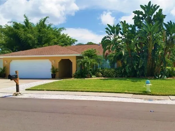 2704 Marlette St, Sarasota, FL 34231