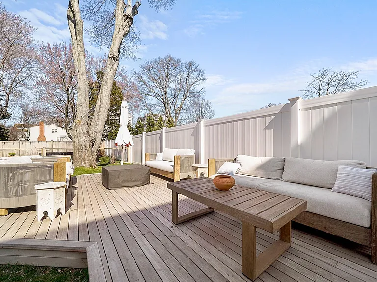 275 Lalley Blvd — Photo 24