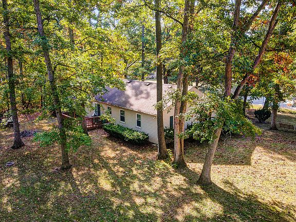 3rd image of 3172 Potawamie Dr
