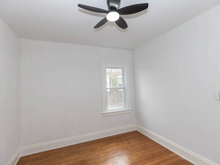 3115 Essex Rd — Photo 24