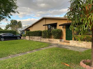 1755 SW 70th Ct, Miami, FL 33155