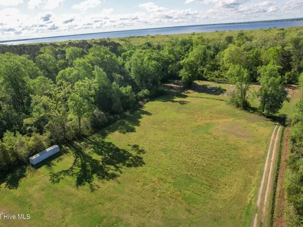 0 Near 7520 Sam Potts Highway, Lake Waccamaw, NC 28450