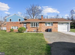 201 River Bend Rd, Fort Washington, MD 20744