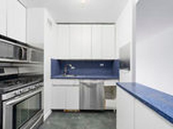 3rd image of 15 Charles St APT 4H