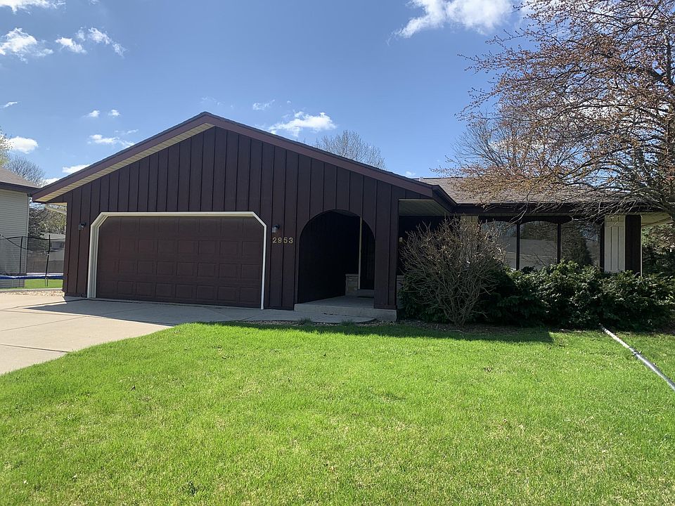 1st image of 2953 W Briarwood Dr
