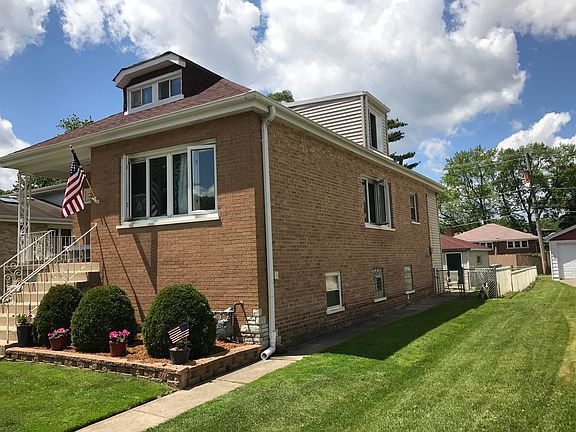 2nd image of 9212 S Albany Ave