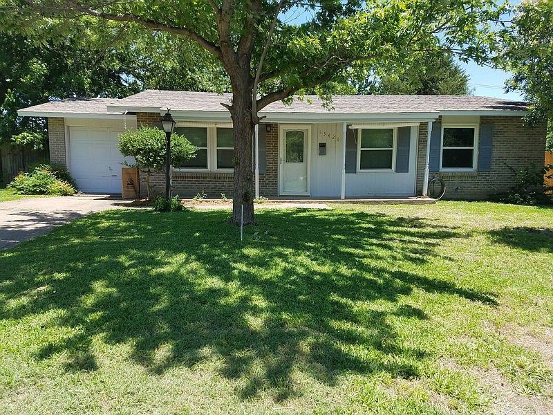 1st image of 13426 Castleton Dr