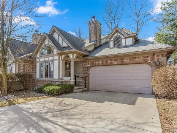 812 N Beech Daly Rd, Dearborn Heights, MI 48127
