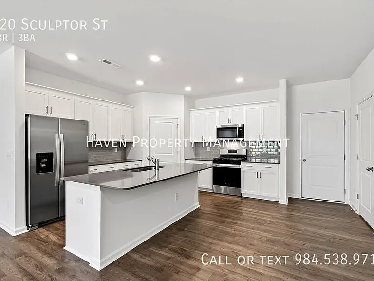 920 Sculptor St — Photo 7