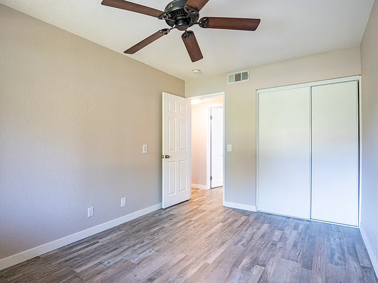 448 Tava Ln — Photo 11