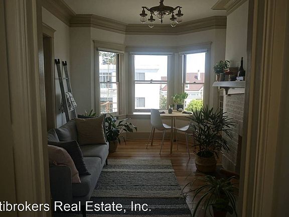 4th image of 3721 25th St Unit 5
