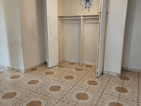 4th image of 2550 Olinville Ave APT 4