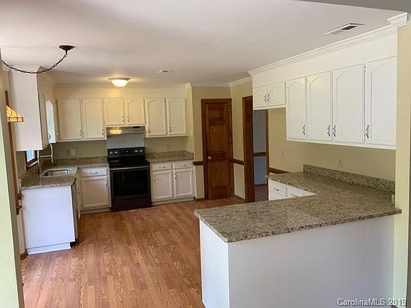 4th image of 11607 Watermoss Ln