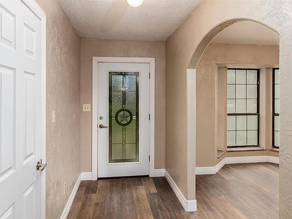 5th image of 13430 Davida Dr