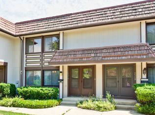 5570 Court F, Hanover Park, IL 60133