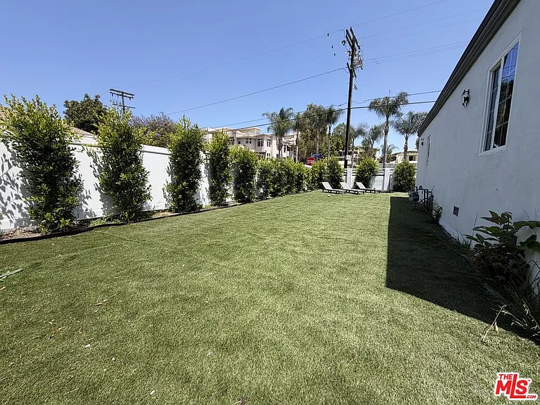 11836 Laurelwood Dr — Photo 44