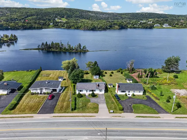 2034 Kings Rd, Howie Centre, NS B1L 1C4