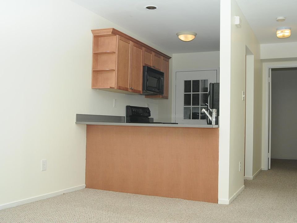 Living Room & Kitchen