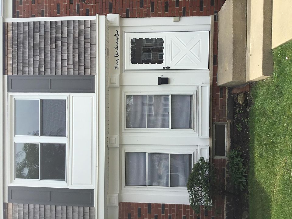 Townhouse Entrance