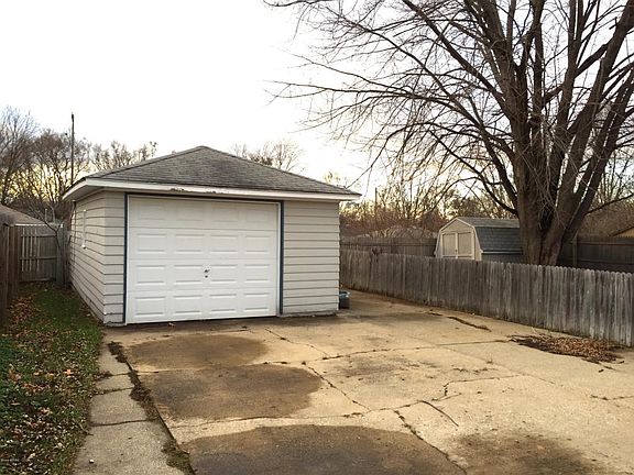 2nd image of 4333 Illinois Ave SW