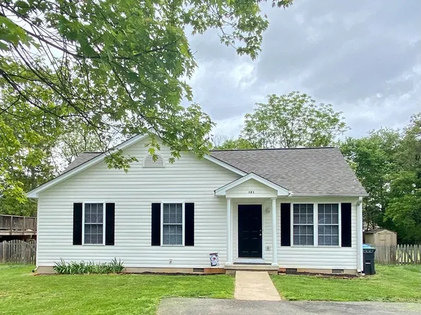 121 Hoyt St, Fredericksburg, VA 22405