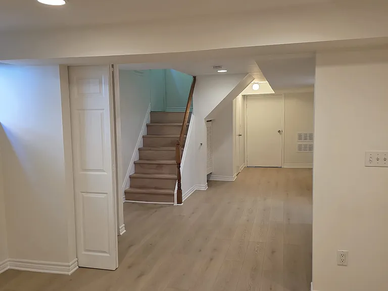 32 Houston Cres #LEVEL B — Photo 2
