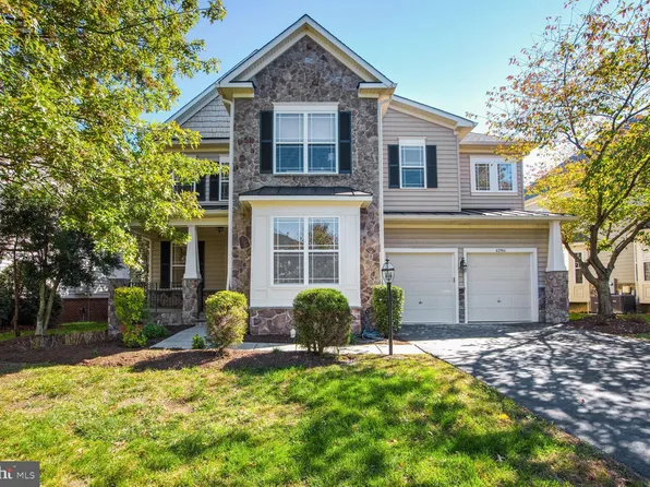 42946 Conquest Cir, Ashburn, VA 20148