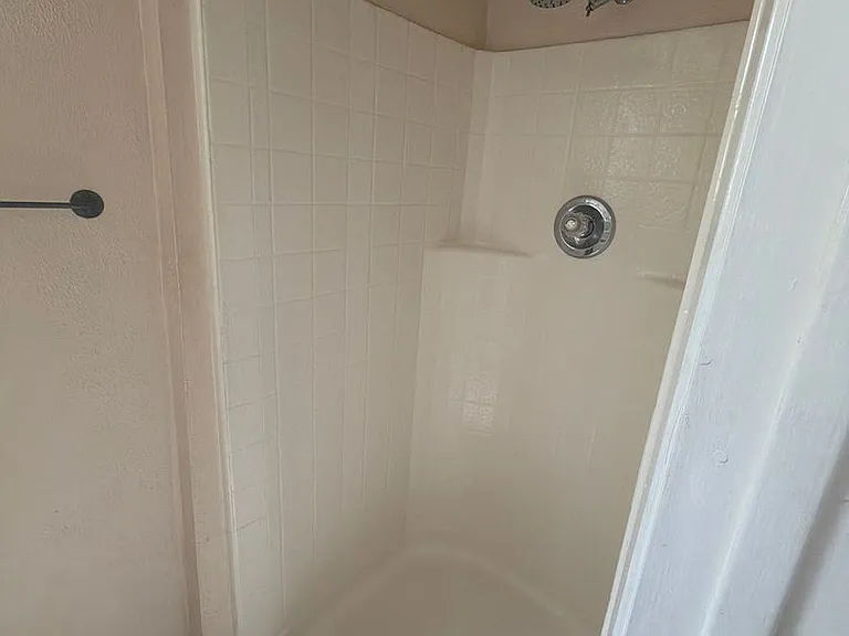 3117 Freeport Blvd — Photo 9