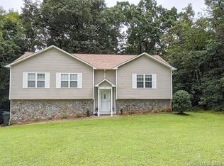 3002 38th Avenue Ln NE #8, Hickory, NC 28601