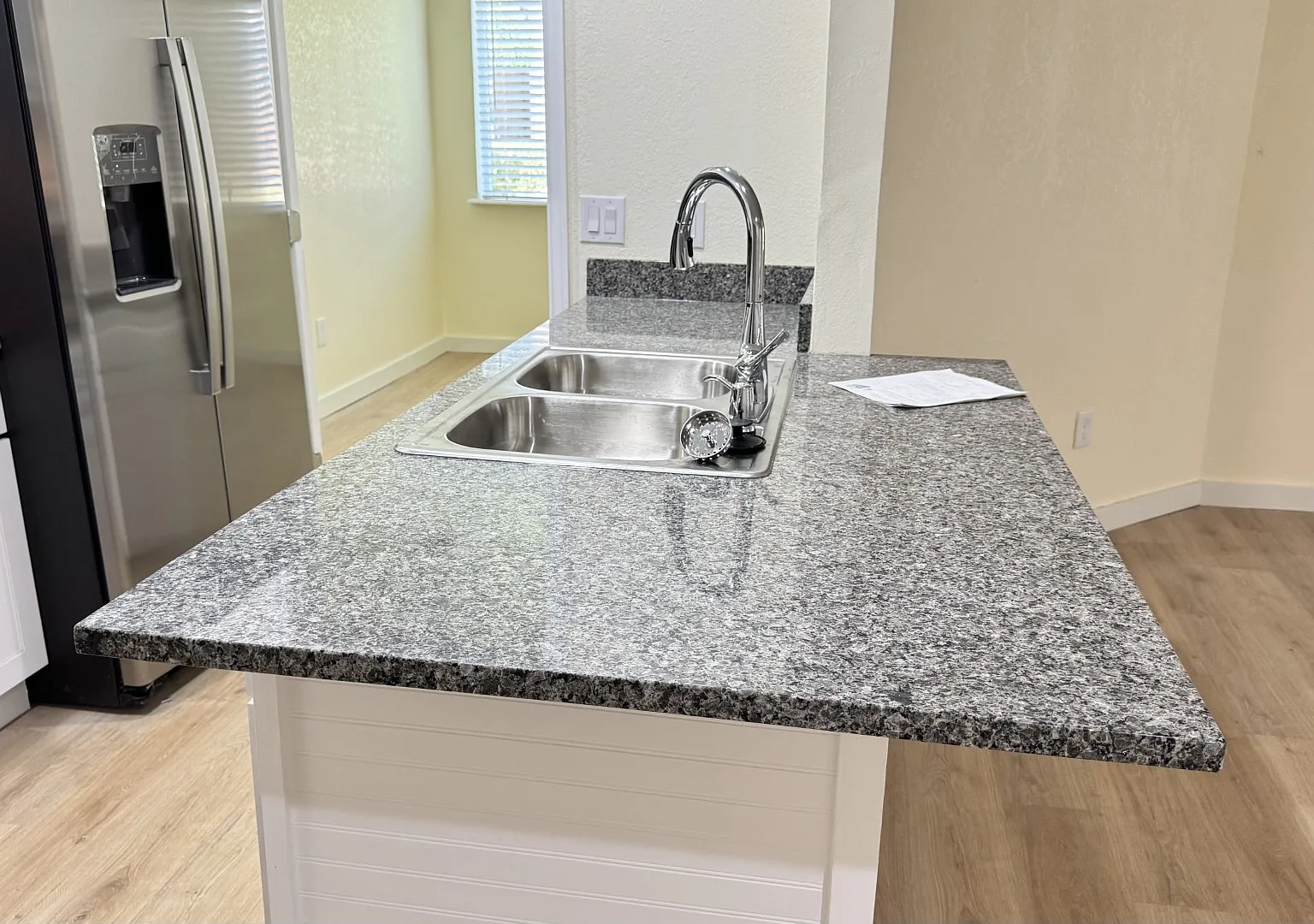 2 bed, 808 sqft, $1,395 — Photo 4