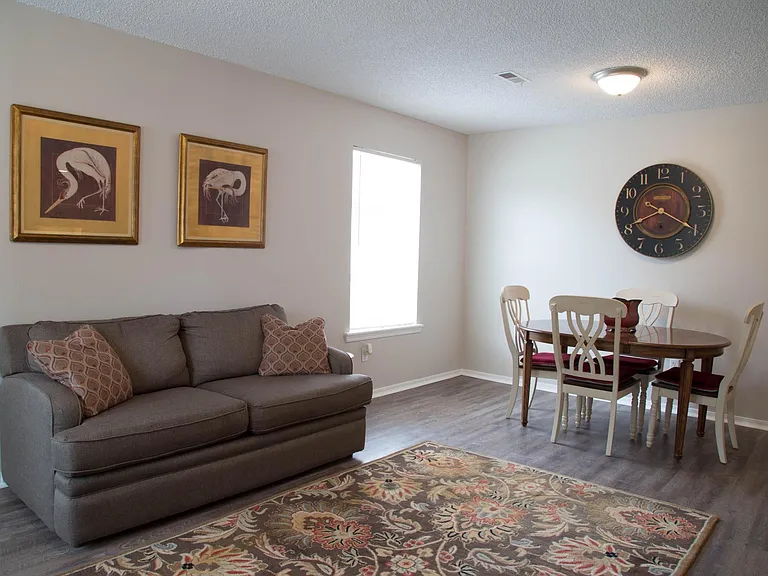 6042 S Rockford Ave — Photo 3