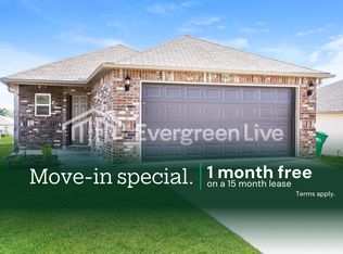 1067 Huntington Dr, Benton, AR 72019